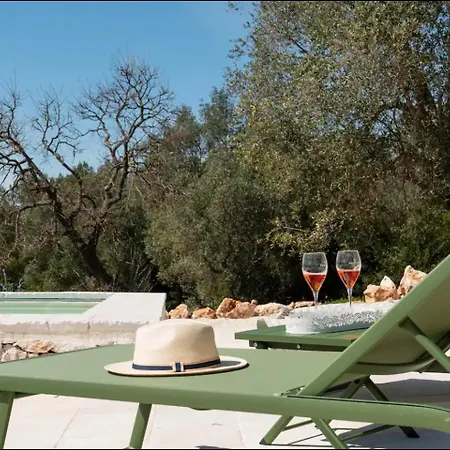 Siede La Terra - Trullo Con Piscina *