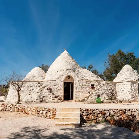 Siede La Terra - Trullo Con Piscina Willa *
