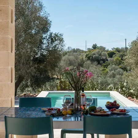 Siede La Terra - Trullo Con Piscina * Ceglie Messapica