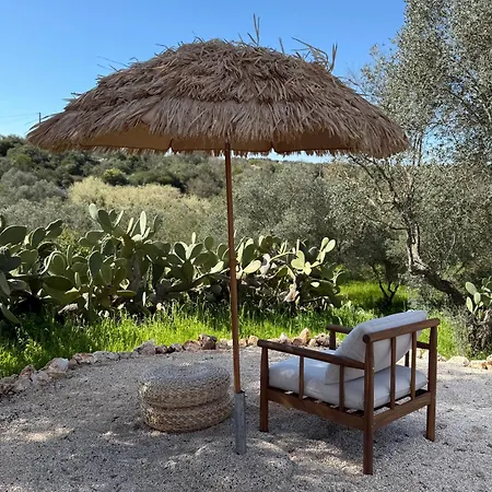 Siede La Terra - Trullo Con Piscina Villa