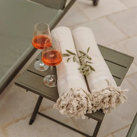 Siede La Terra - Trullo Con Piscina Willa *