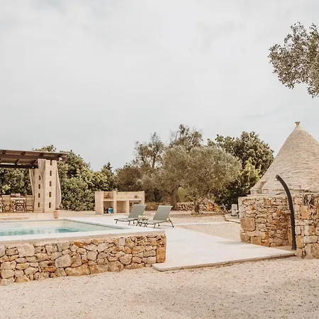 Siede La Terra - Trullo Con Piscina